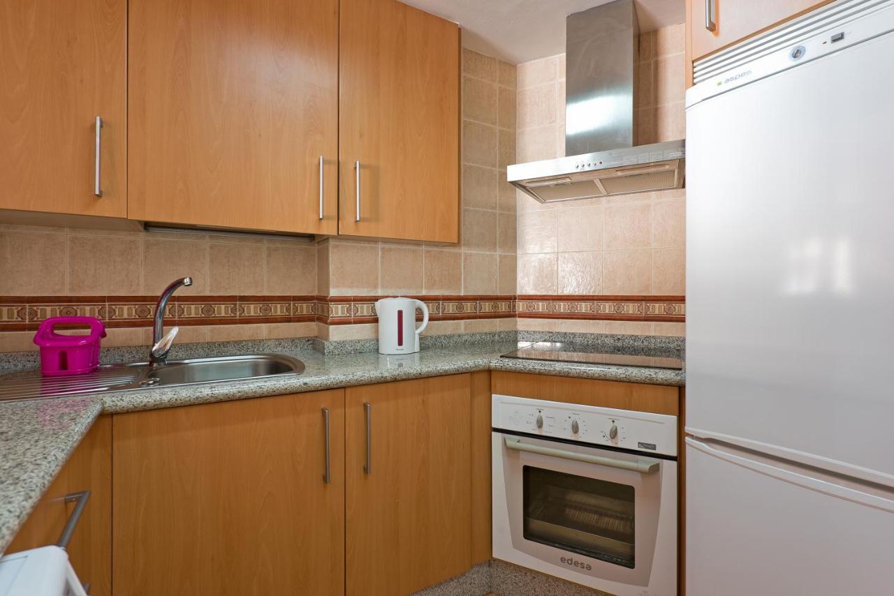 Relaxing Beach Apartment In Fuengirola Parking Dış mekan fotoğraf