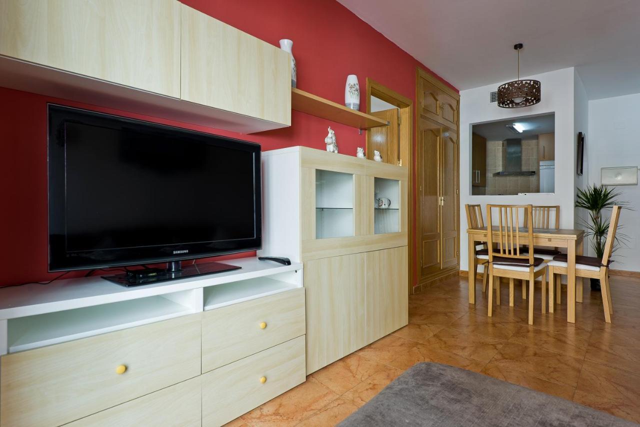Relaxing Beach Apartment In Fuengirola Parking Dış mekan fotoğraf